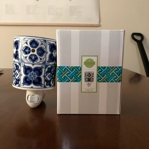Gently Used Scentsy Indigo Tile Mini Warmer